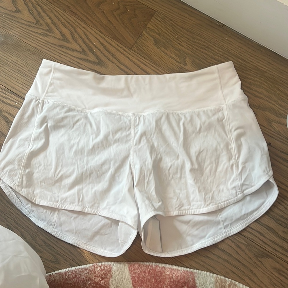 LULULEMON HOTTY HOT SHORTS